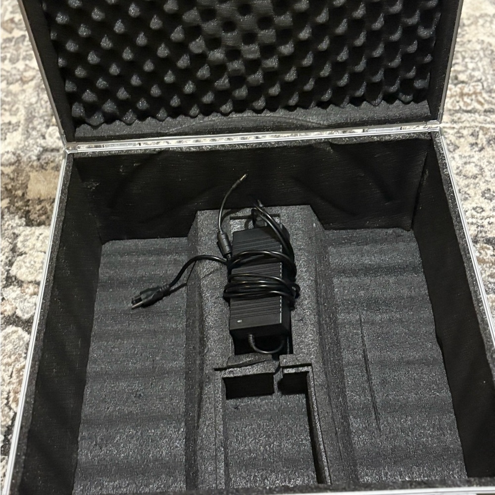 Trinity Full Body LED Device - Picture 4 of 12